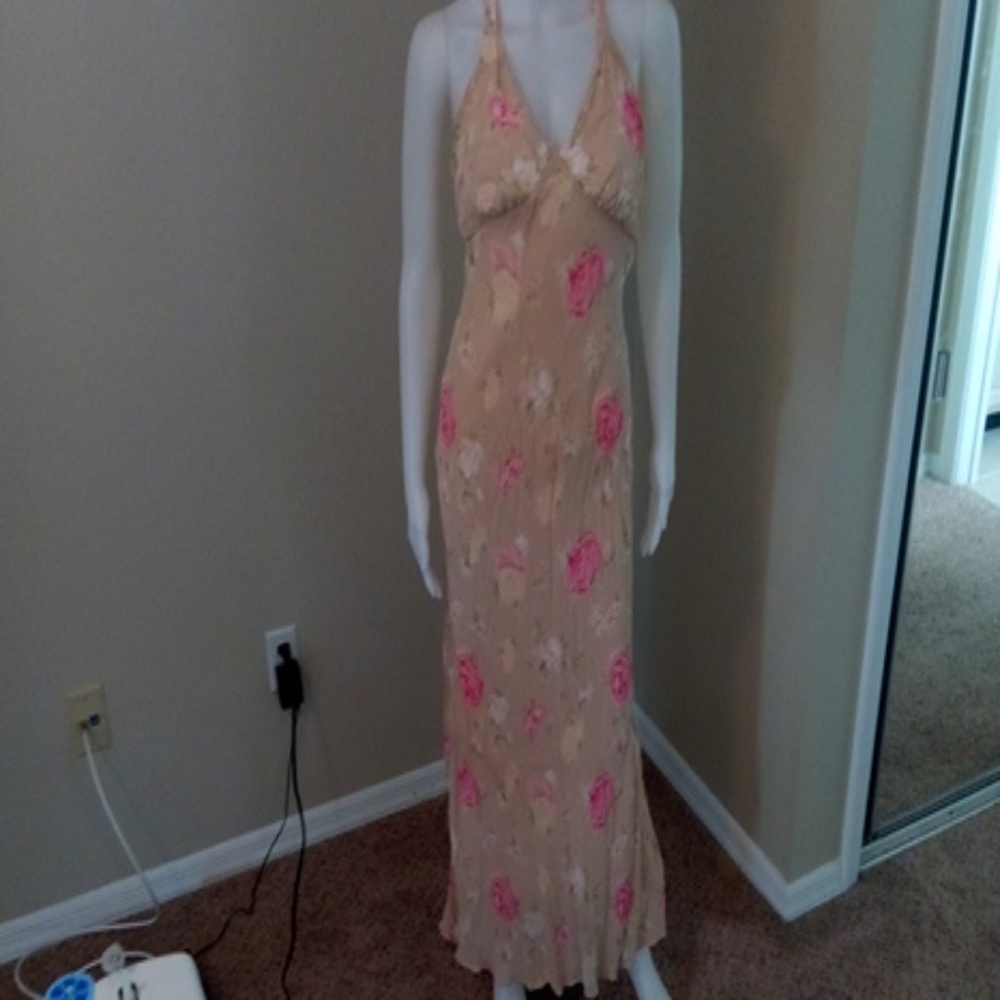 Floral halter style gown size M - Picture 2 of 6
